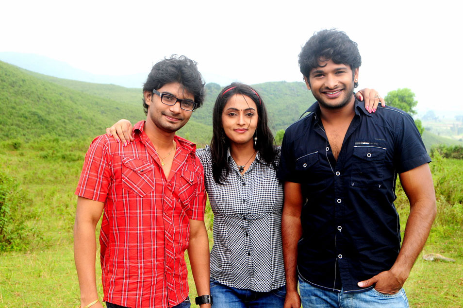 Maa Abbai Engineering Student Movie hd photo