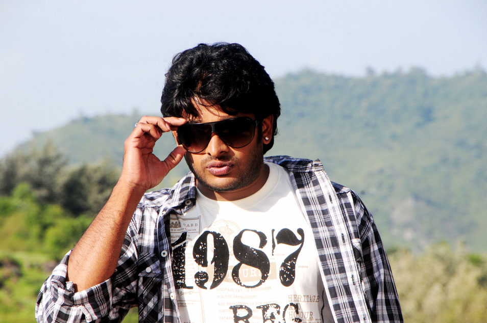 Maa Abbai Engineering Student Movie hd photo