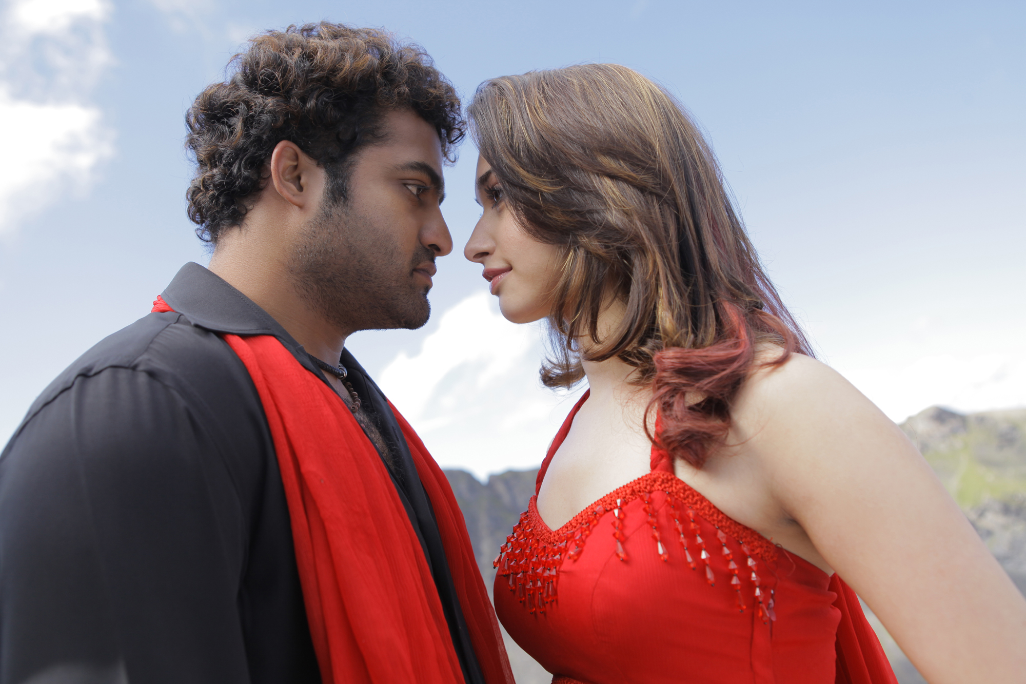 Oosaravelli Movie hd photo