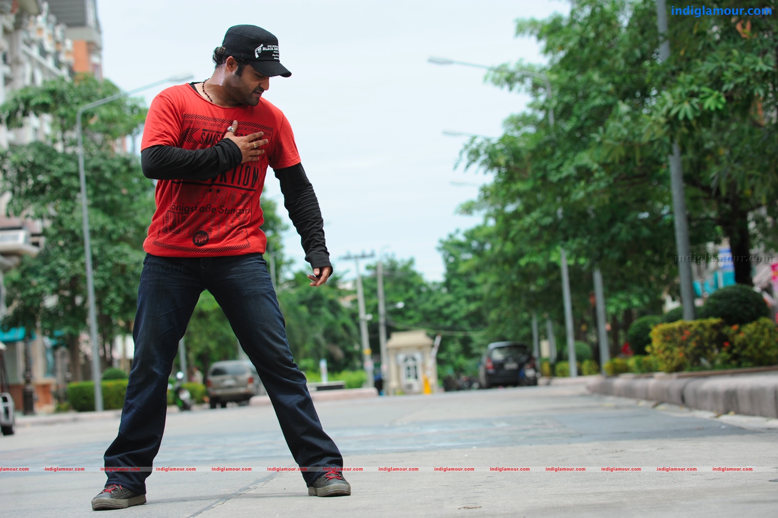 Oosaravelli Movie hd photo