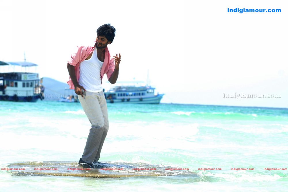 Ala Modalaindi Movie hd photo