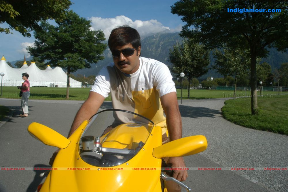 America Alludu Movie hd photo