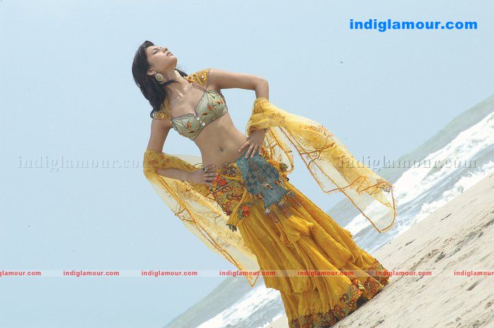 Anaganaga O Dheerudu Movie hd photo