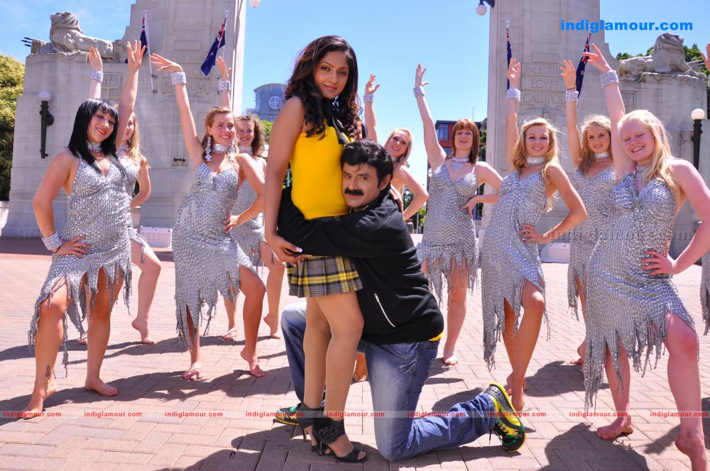 Parama veera Chakra Movie hd photo