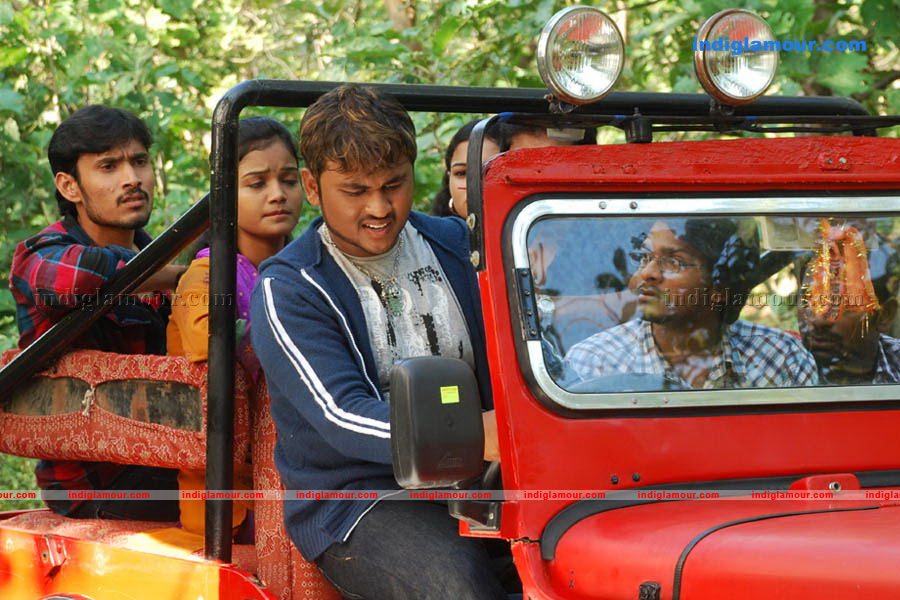 Anukokunda Movie hd photo