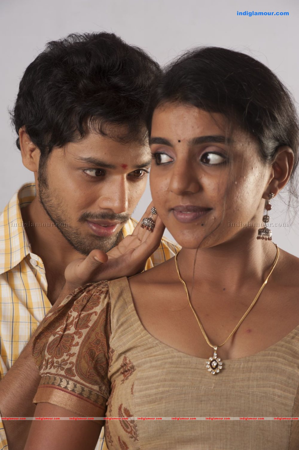 Nenu Nanna Abaddam Movie hd photo