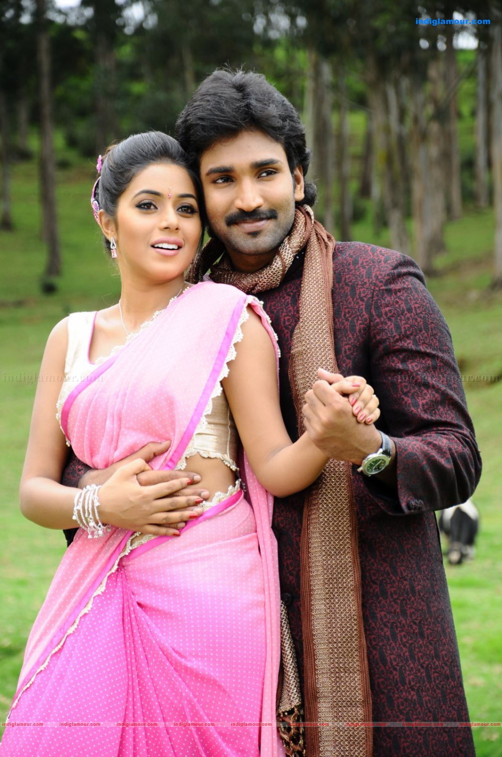 Chelagatam Movie hd photo