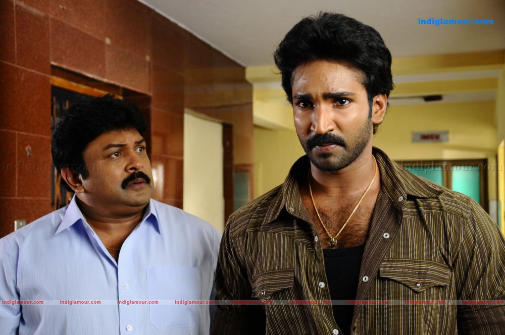 Chelagatam Movie hd photo