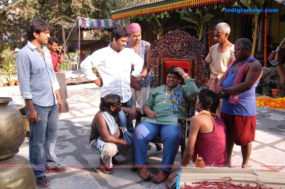 Veedu Theda Movie hd photo