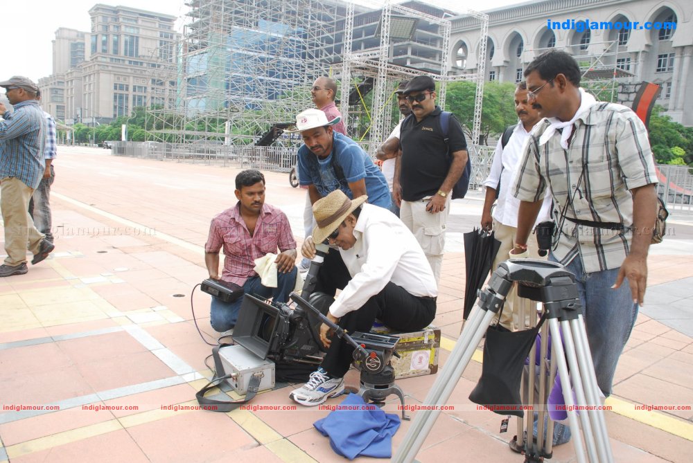 Mugguru Movie hd photo