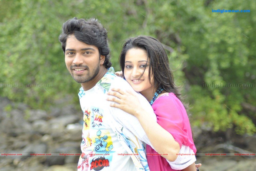 Aha Naa Pellanta Movie hd photo