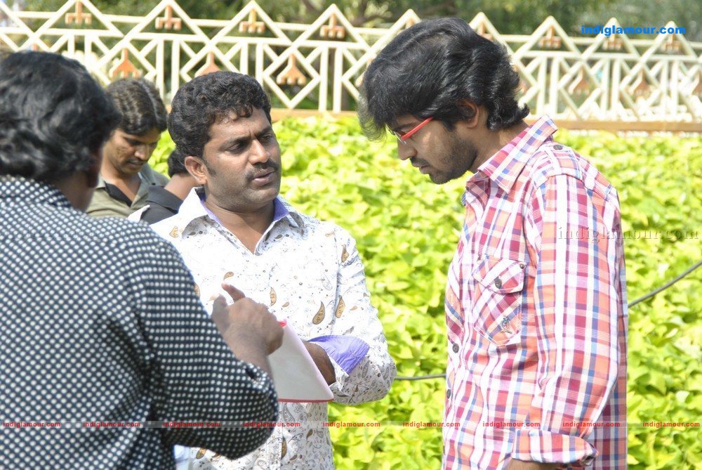 Aha Naa Pellanta Movie hd photo