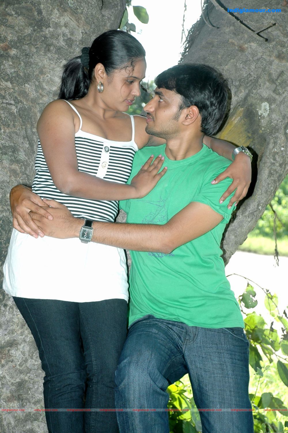 Chilipi Allarilo Chinni Aasa Movie hd photo