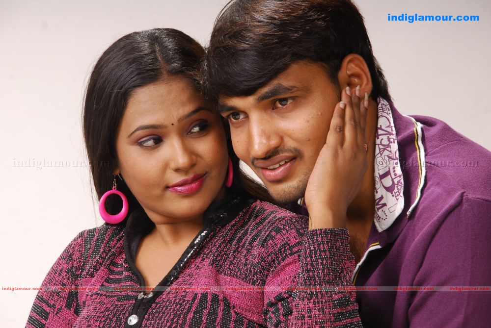 Chilipi Allarilo Chinni Aasa Movie hd photo