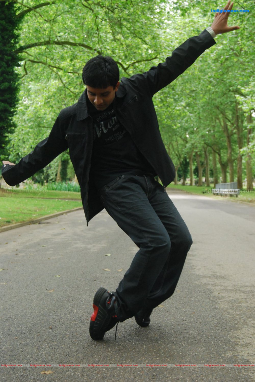 Kaaralu Miriyalu Movie hd photo