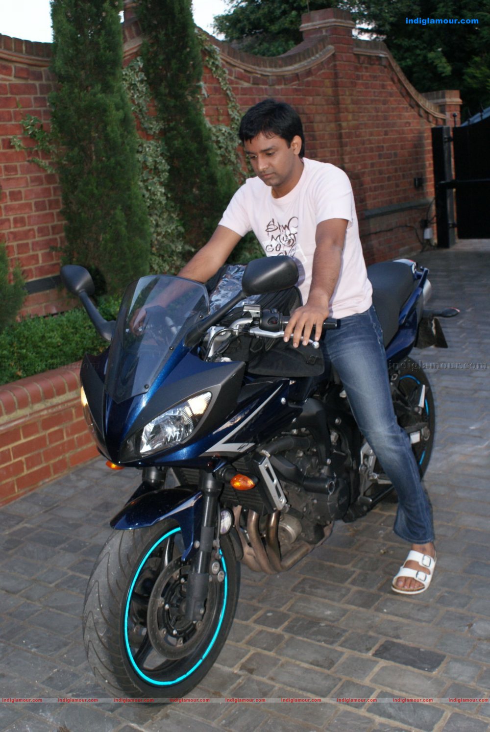 Kaaralu Miriyalu Movie hd photo