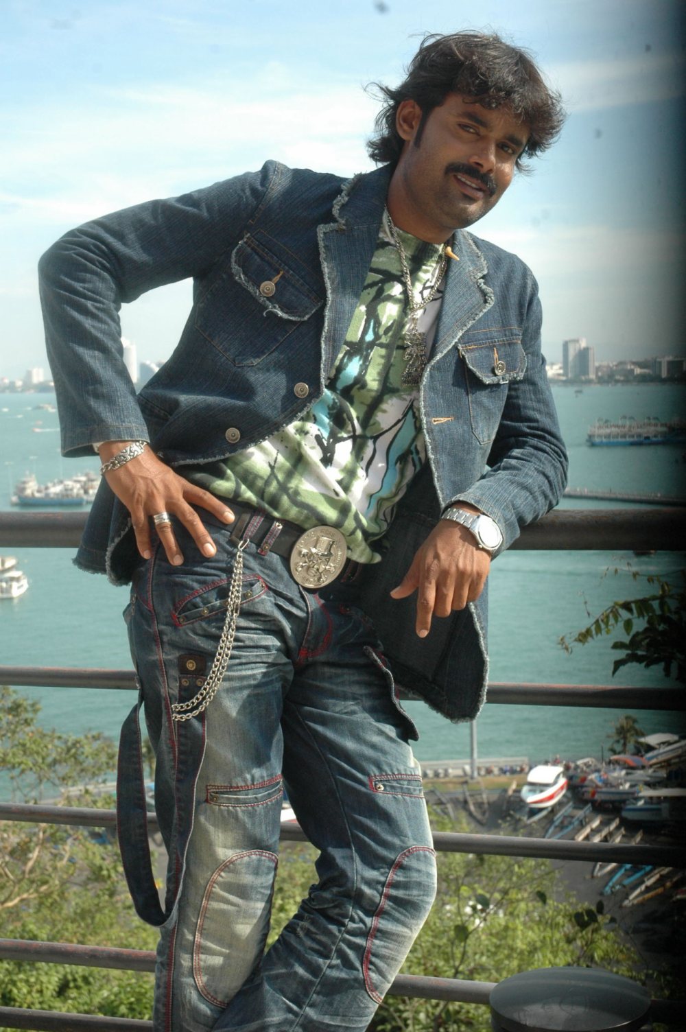 Tirugubotu Movie hd photo