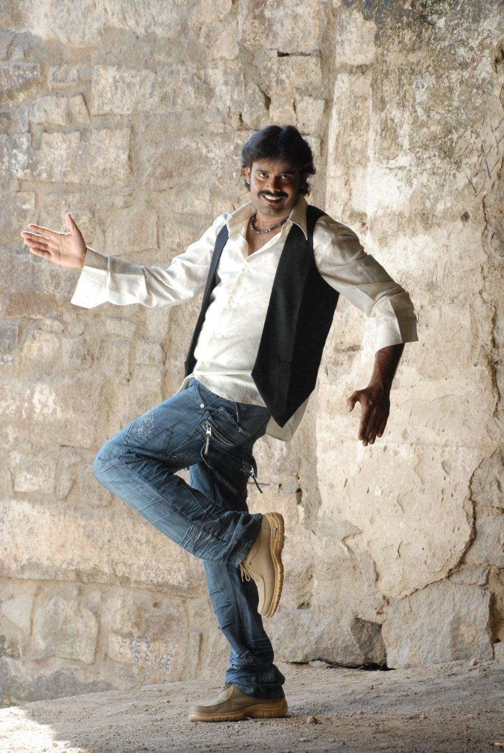 Tirugubotu Movie hd photo