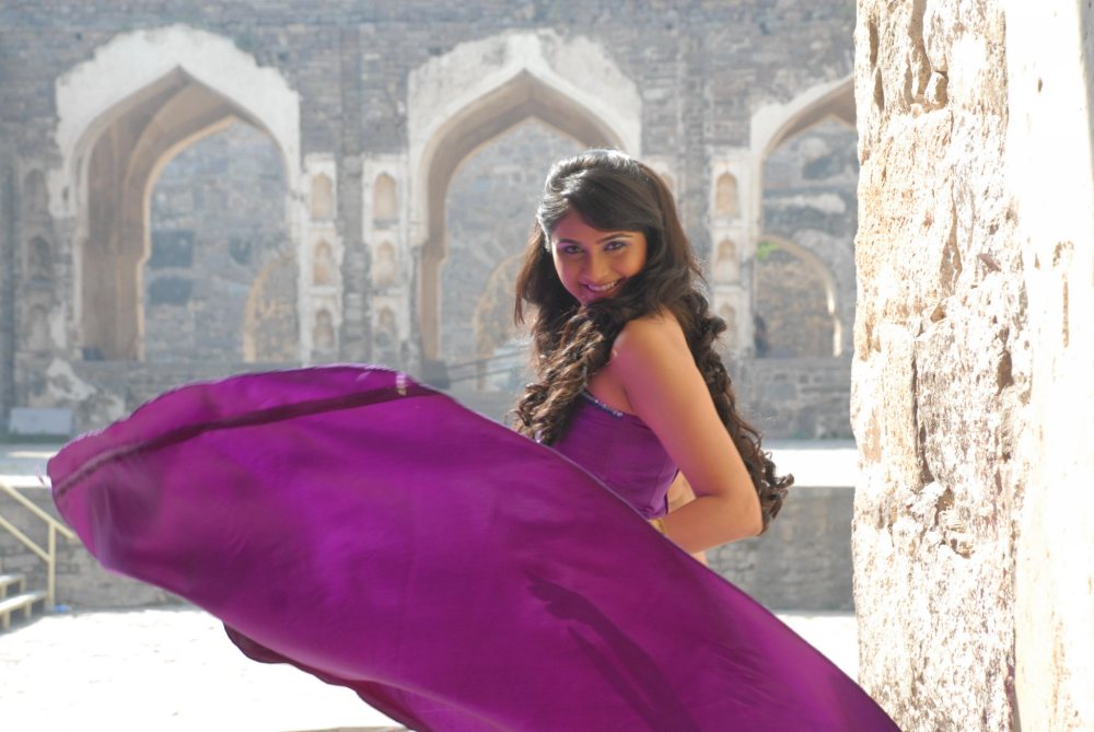 Tirugubotu Movie hd photo