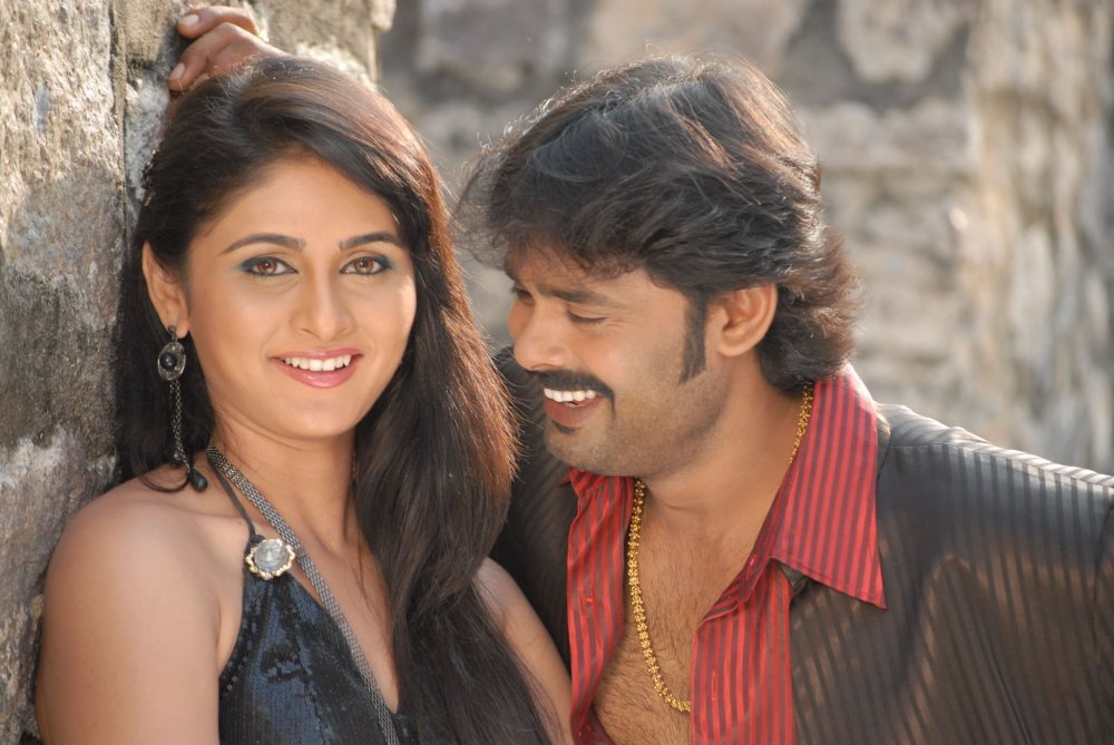 Tirugubotu Movie hd photo
