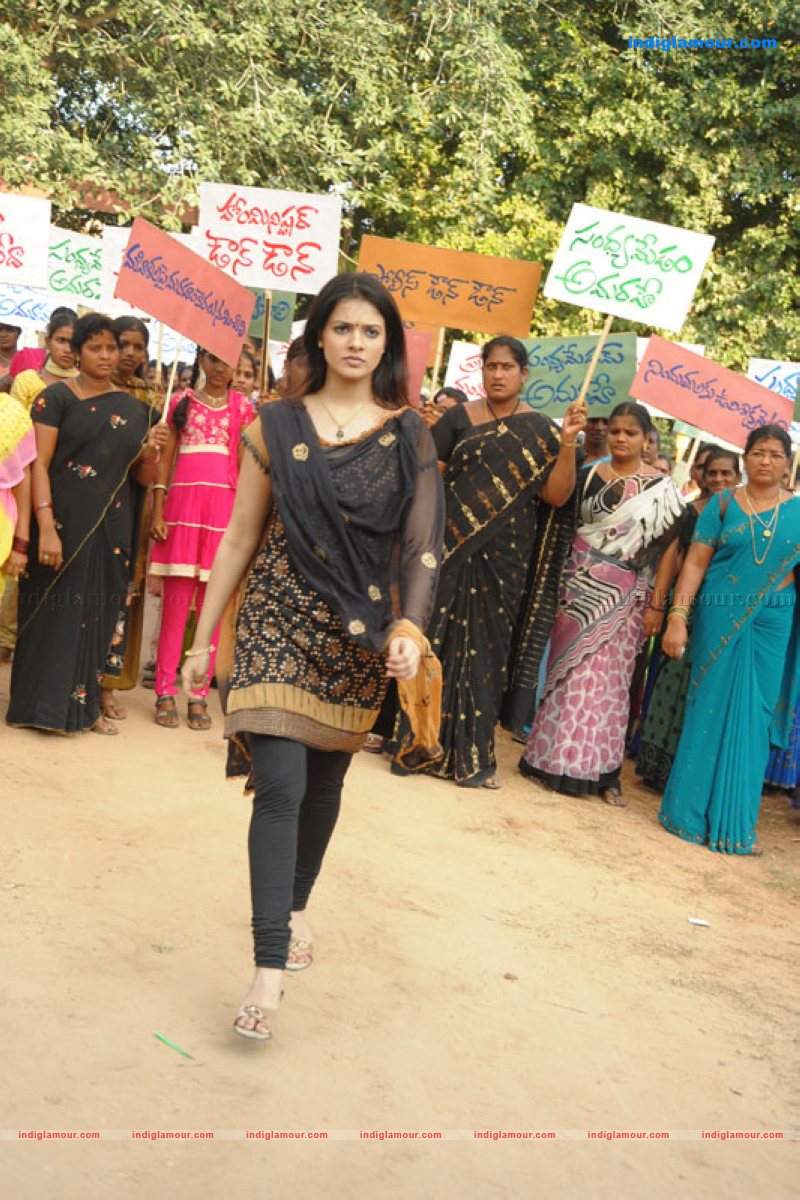 Telugu Ammayi Movie hd photo