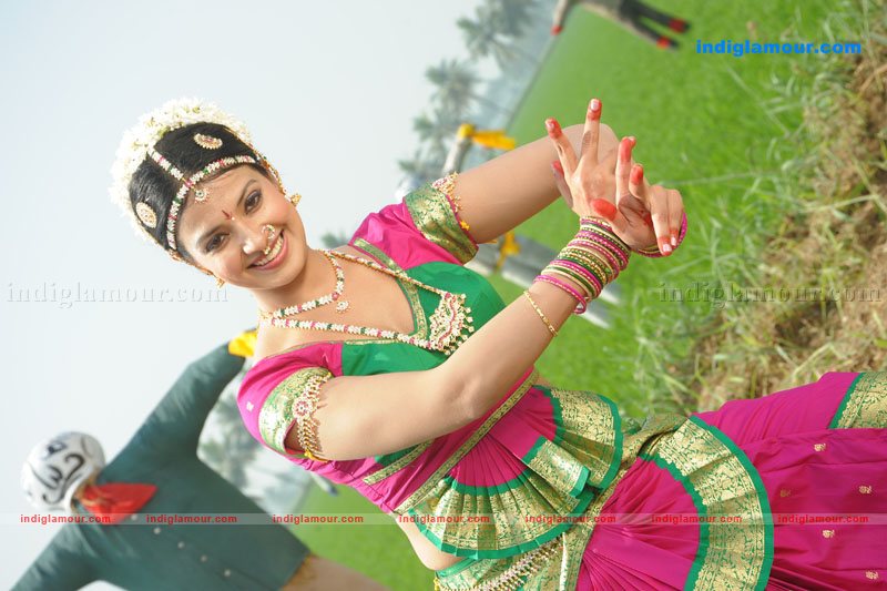 Telugu Ammayi Movie hd photo