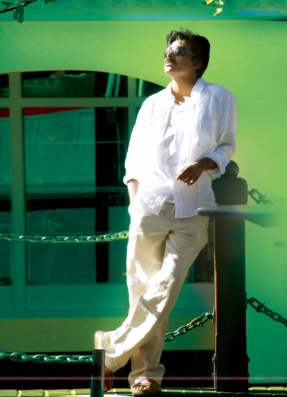 Teen Maar Movie hd photo