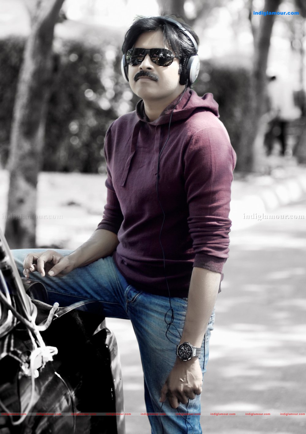 Teen Maar Movie hd photo