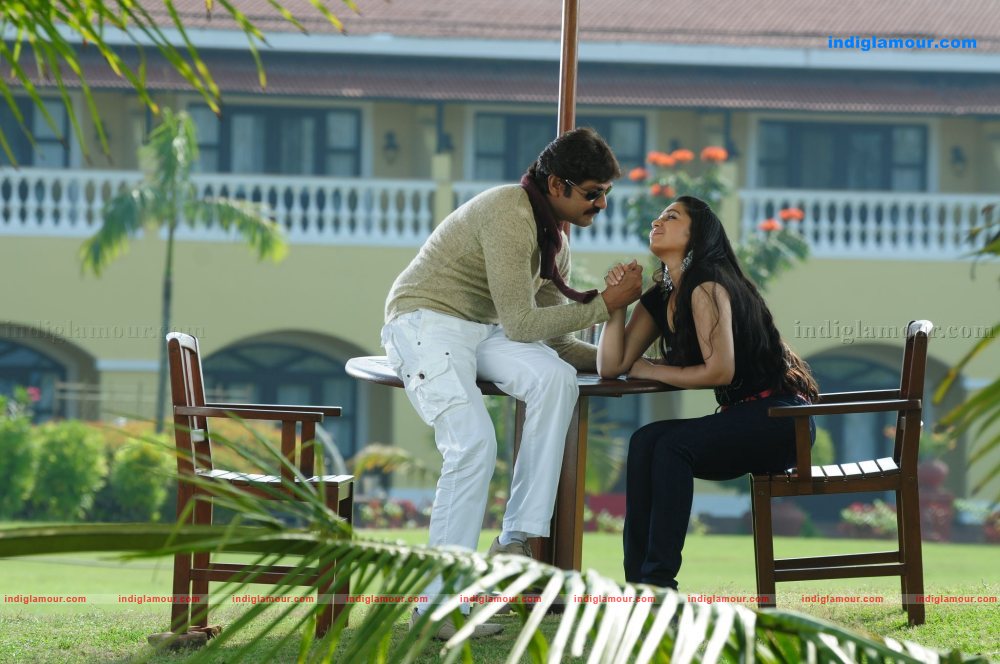 Nagaram Nidra Potunna Vela Movie hd photo