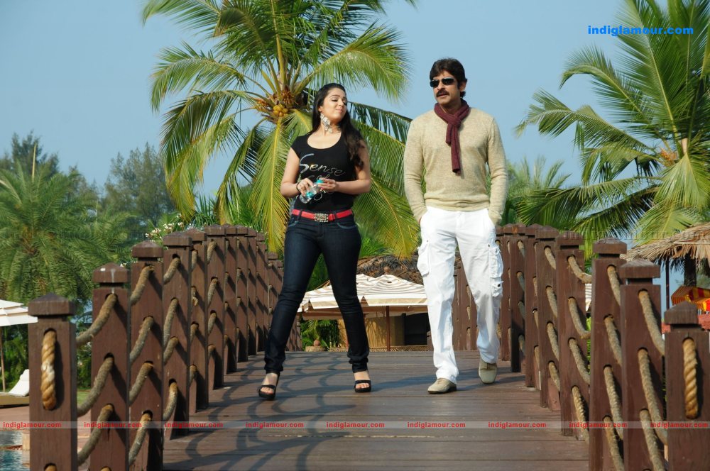 Nagaram Nidra Potunna Vela Movie hd photo