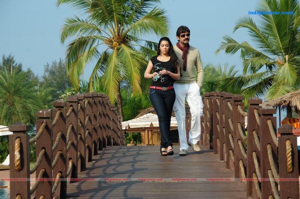 Nagaram Nidra Potunna Vela Movie hd photo