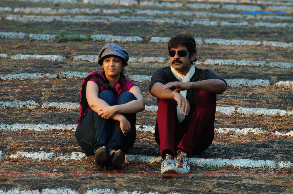 Nagaram Nidra Potunna Vela Movie hd photo