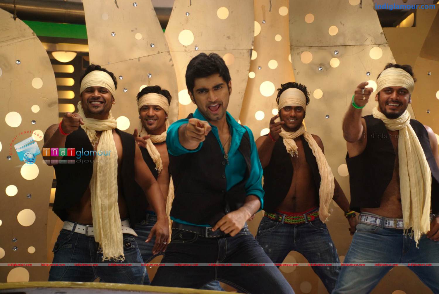Nirantharam Nee Oohale Movie hd photo