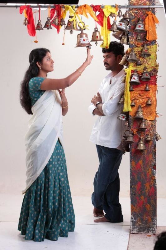 Naluguru Snehitula Katha Movie hd photo