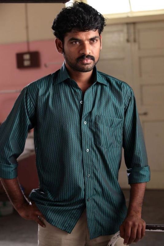 Naluguru Snehitula Katha Movie hd photo