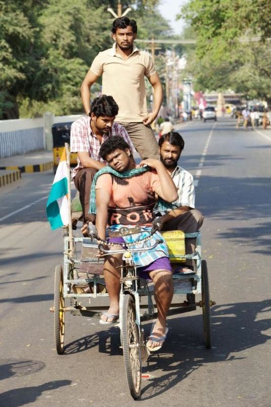 Naluguru Snehitula Katha Movie hd photo