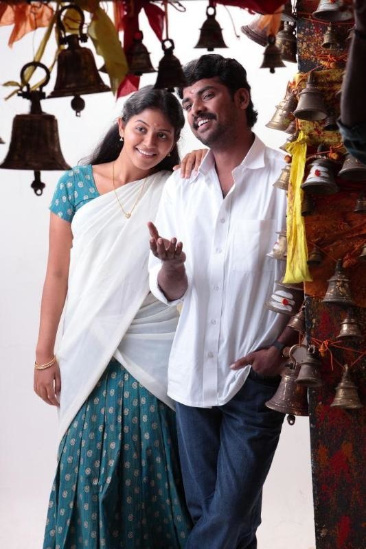 Naluguru Snehitula Katha Movie hd photo