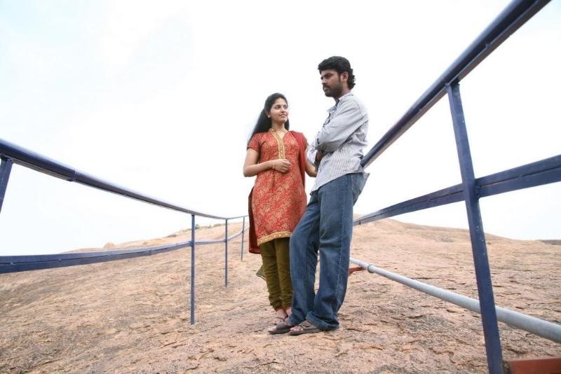 Naluguru Snehitula Katha Movie hd photo