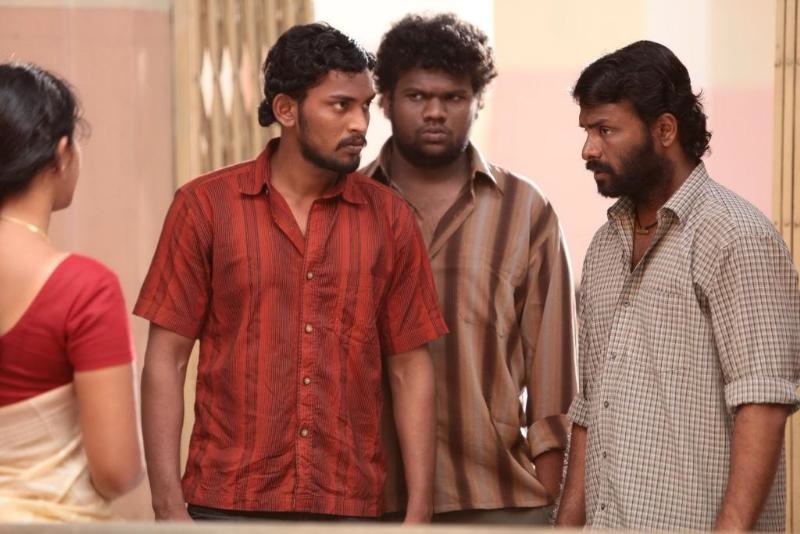 Naluguru Snehitula Katha Movie hd photo