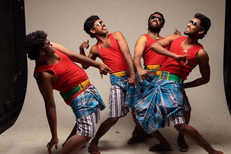 Naluguru Snehitula Katha Movie hd photo