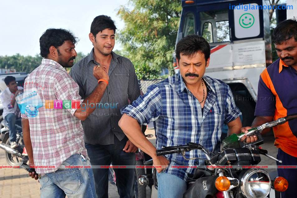 Seethamma Vakitlo Sirimalle Chettu Movie hd photo