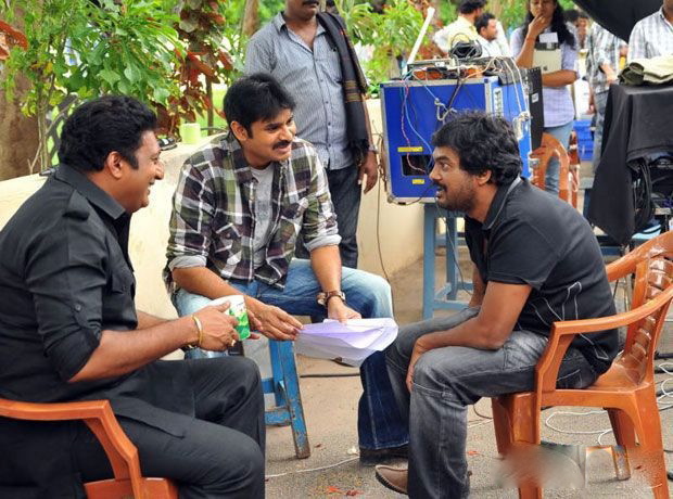 Cameraman Gangatho Rambabu Movie hd photo