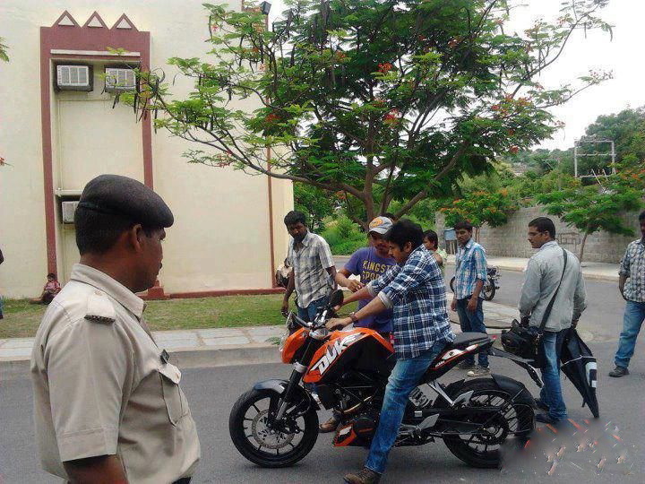 Cameraman Gangatho Rambabu Movie hd photo