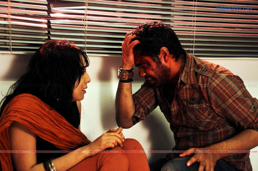Kameena Movie hd photo