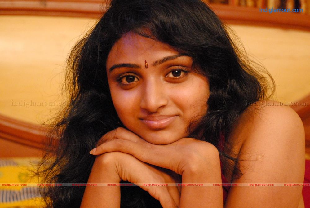 Anagarigam 2 Oo Radha Katha Movie hd photo