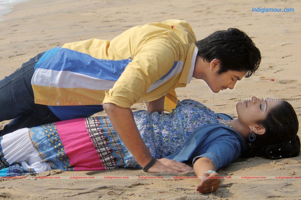 Yetu Chusina Nuvve Movie hd photo