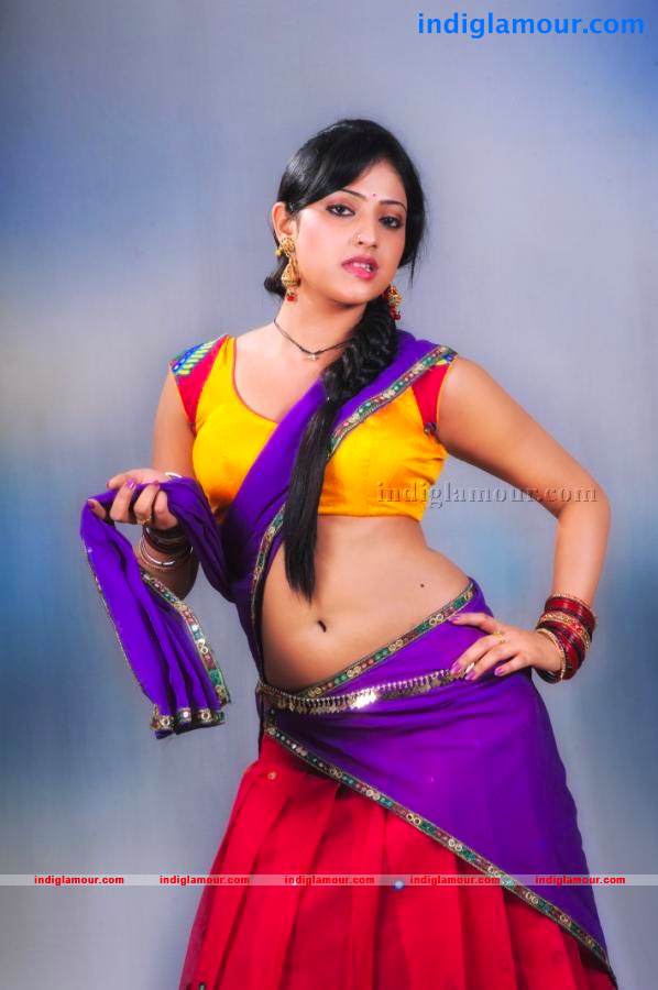 Abbai Class Ammai Mass Movie hd photo