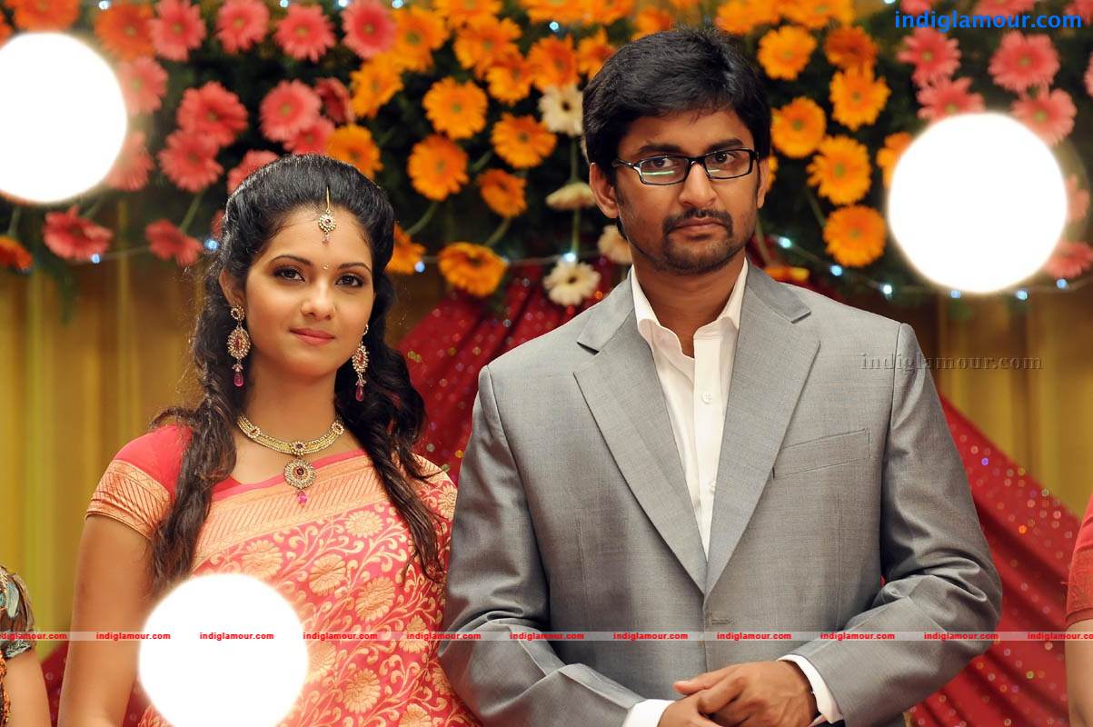 Yeto Vellipoyindi Manasu Movie hd photo