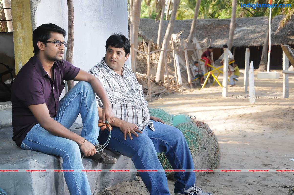 Yeto Vellipoyindi Manasu Movie hd photo