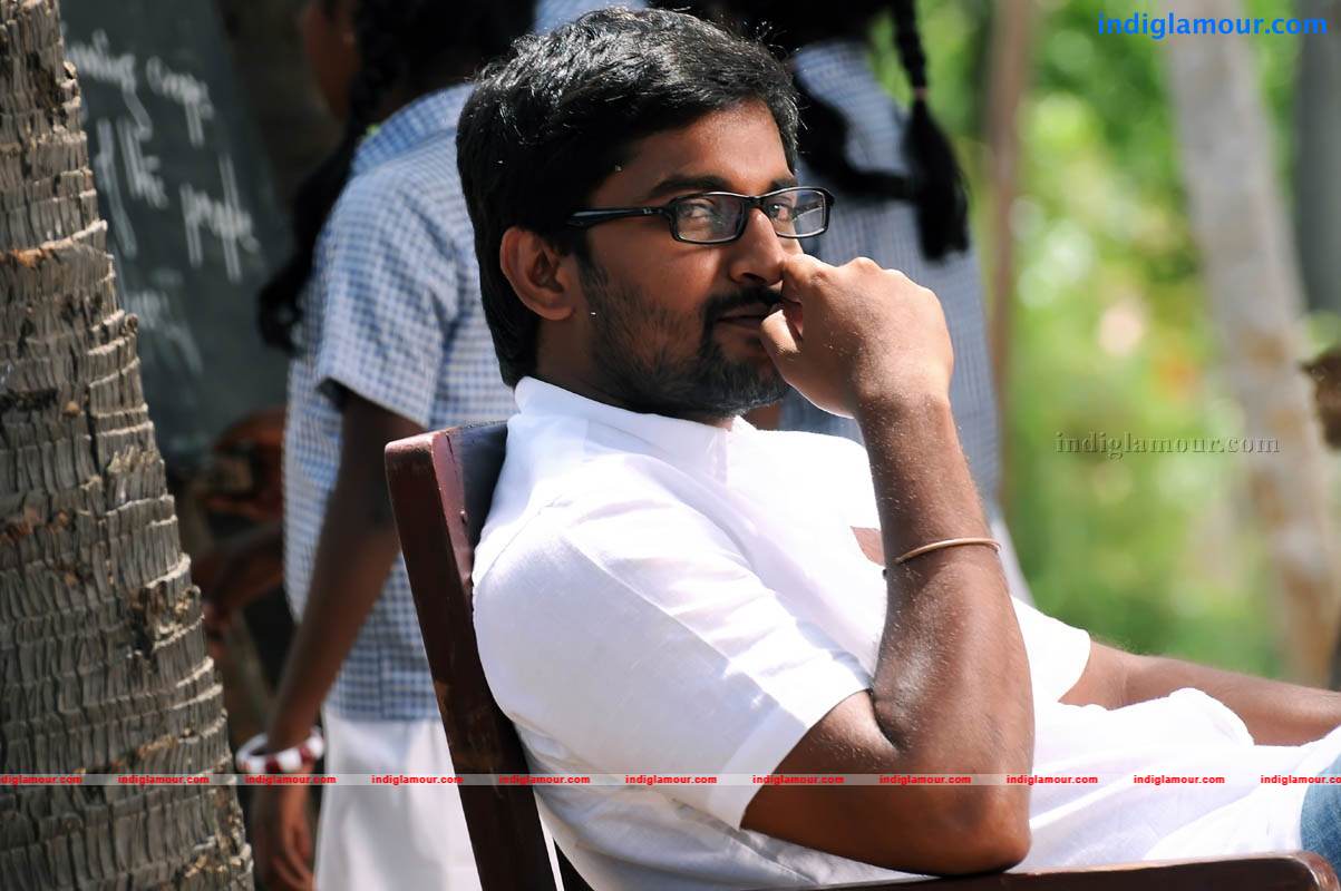 Yeto Vellipoyindi Manasu Movie hd photo